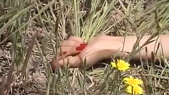 Passion Désirée Avec Une Beauté Plantureuse En Talons - Classique Vintage