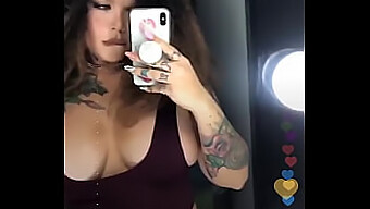 การแสดงของ Jennifer Aboul ที่ร้อนระอุบน Instagram