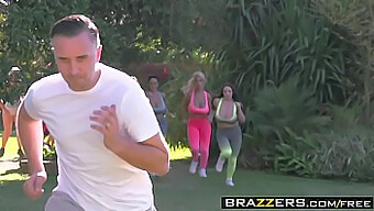 Большие Задницы И Большие Сиськи В Дикой Сцене Brazzers Exxtra