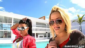 Alexis Texas E Mariah Milano Em Um Vídeo Quente Com Etiqueta Branca